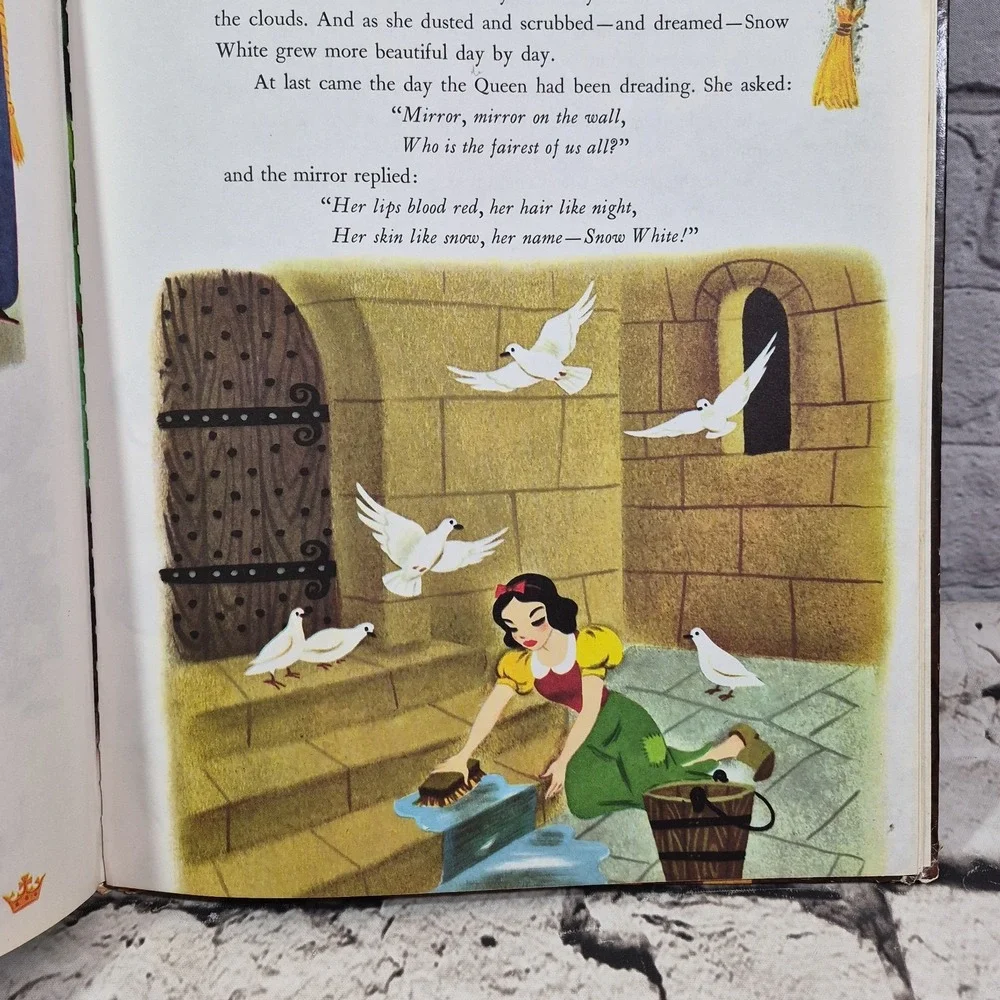 Vintage 1952 A Big Golden Book Walt Disney's Snow White And The Seven Dwarfs